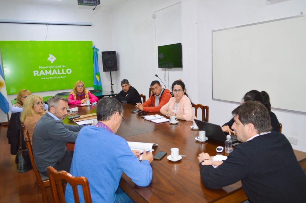El ejecutivo recibió a los cuatro gremios municipales en la paritaria. (Foto archivo)