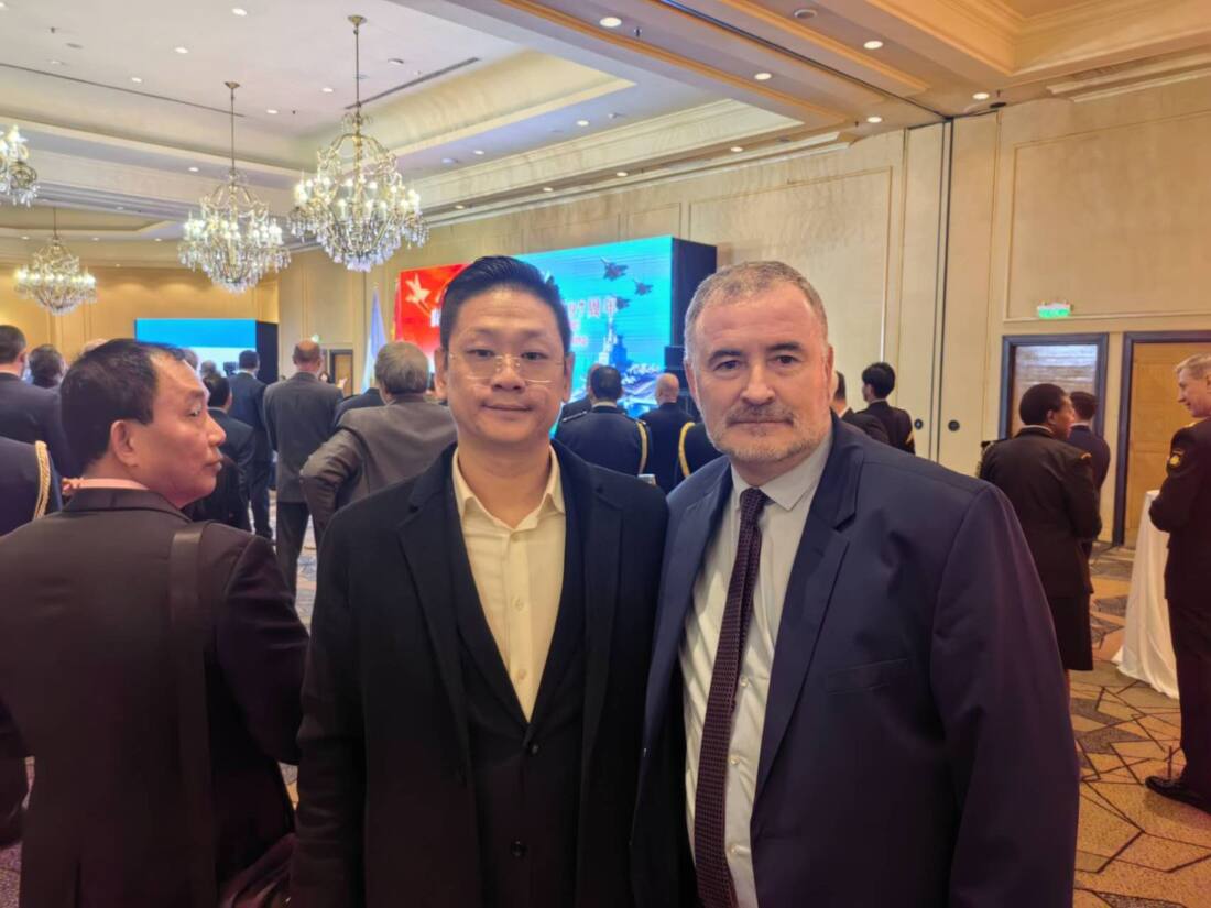 Poletti en embajada China