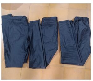 Entre las prendas recuperadas se encontraban pantalones engomados. 