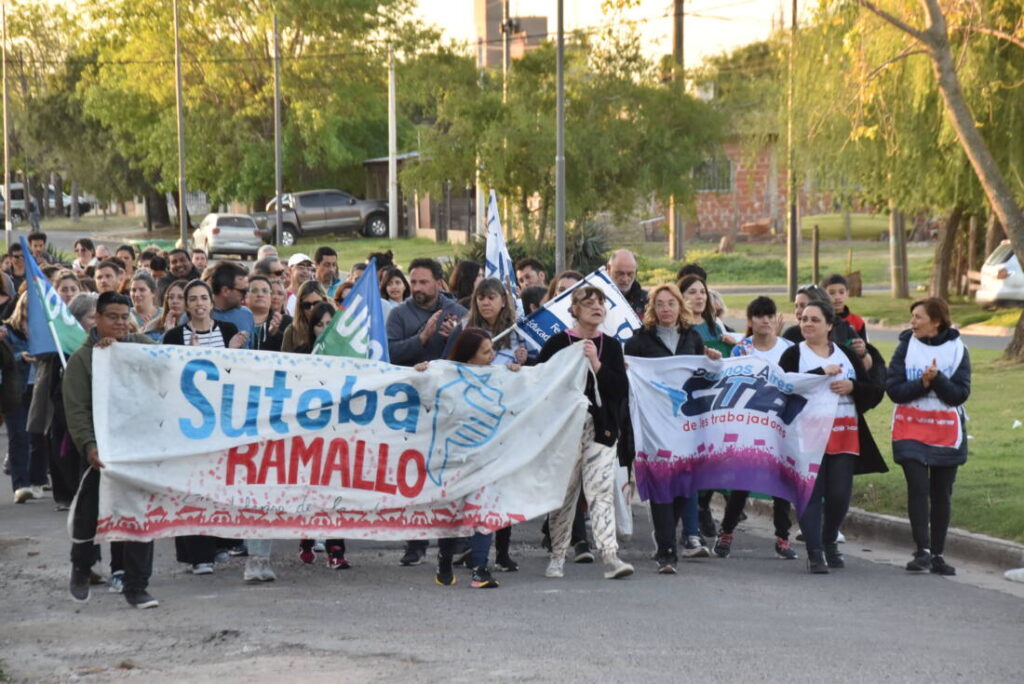 Marcha en defensa de la educación.