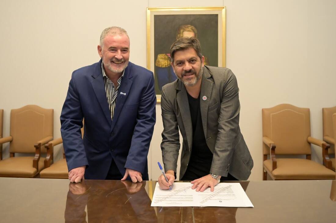 El Intendente Poletti y el Ministro de Gobierno, Carlos Bianco firmaron el C.O.U.T