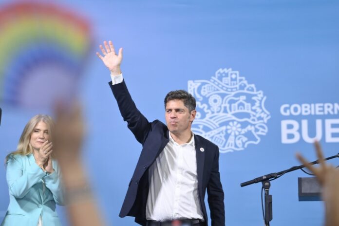 Kicillof-gesto-696x464