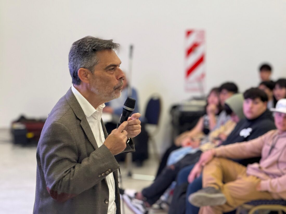 e469b91b-85d7-40d1-95ee-a0a8ac7d319a